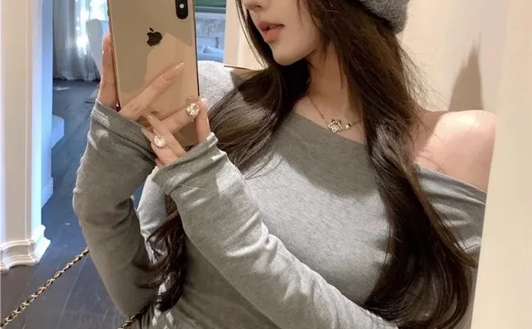 ✨辣妹斜肩T，显瘦又高级