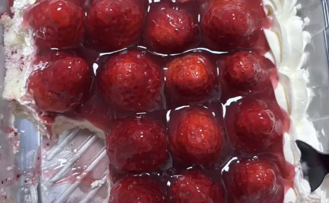 草莓蛋糕味
