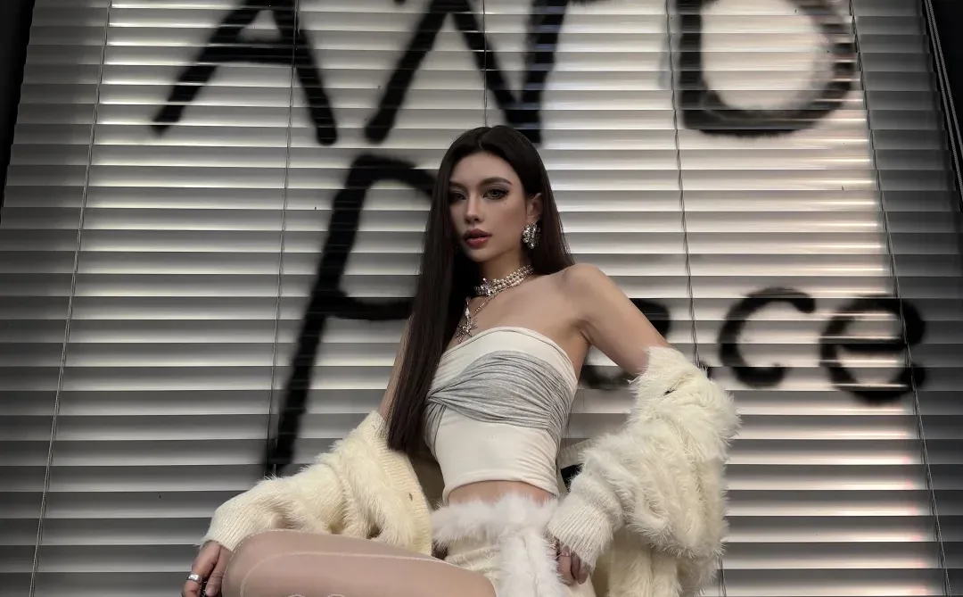 今天来个辣妹感造型！