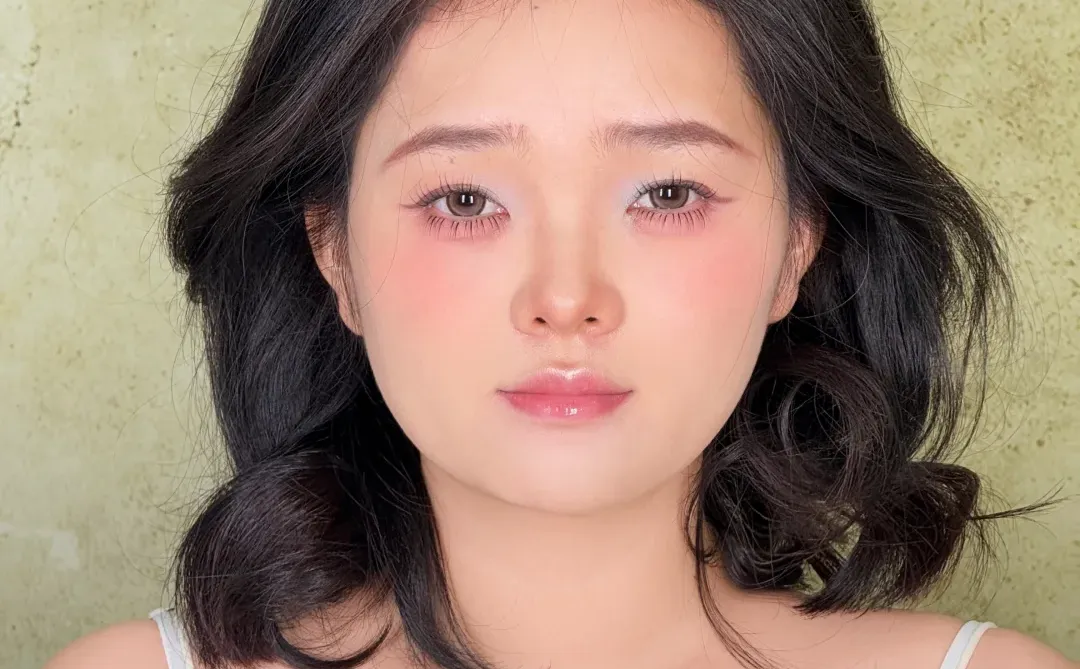 好喜欢这个妆！辣妹妆！