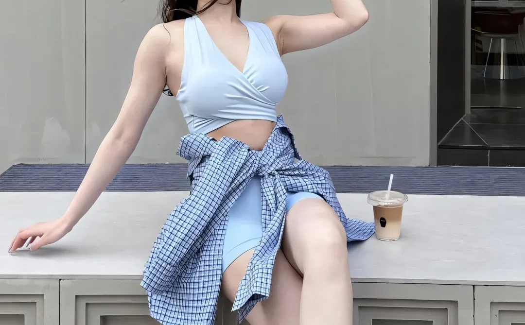 辣妹出行运动装太爱了