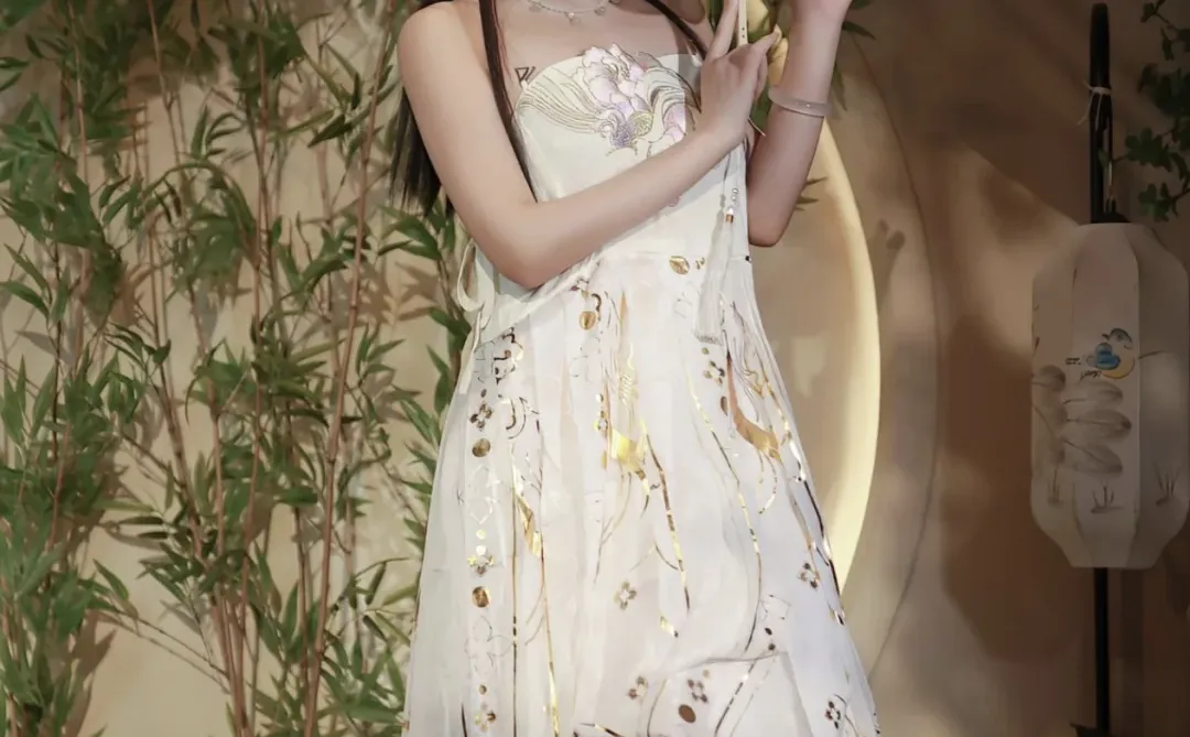 唐安琪第8898套，整套82张