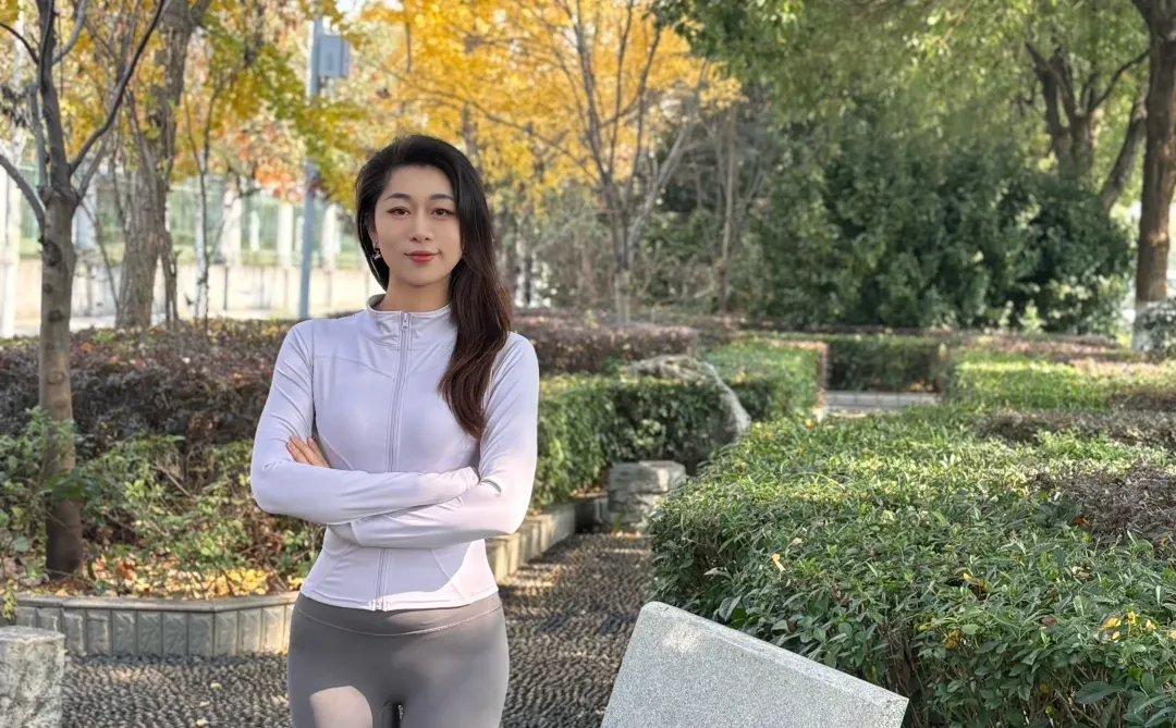 这条瑜伽服也太好看了吧！