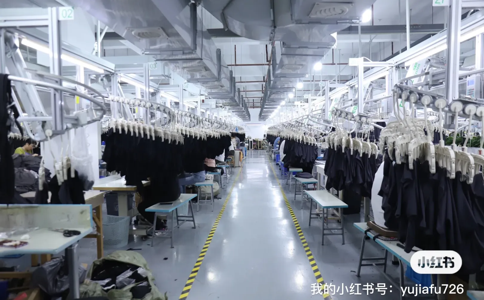 需要瑜伽服的这边看过来