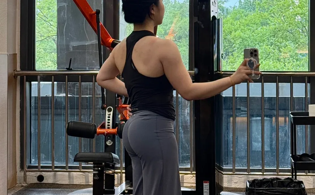 我是真的把softmotion直筒裤焊在身上了