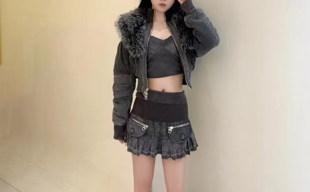 新品穿搭分享✨千禧辣妹风狠狠戳中！做旧黑