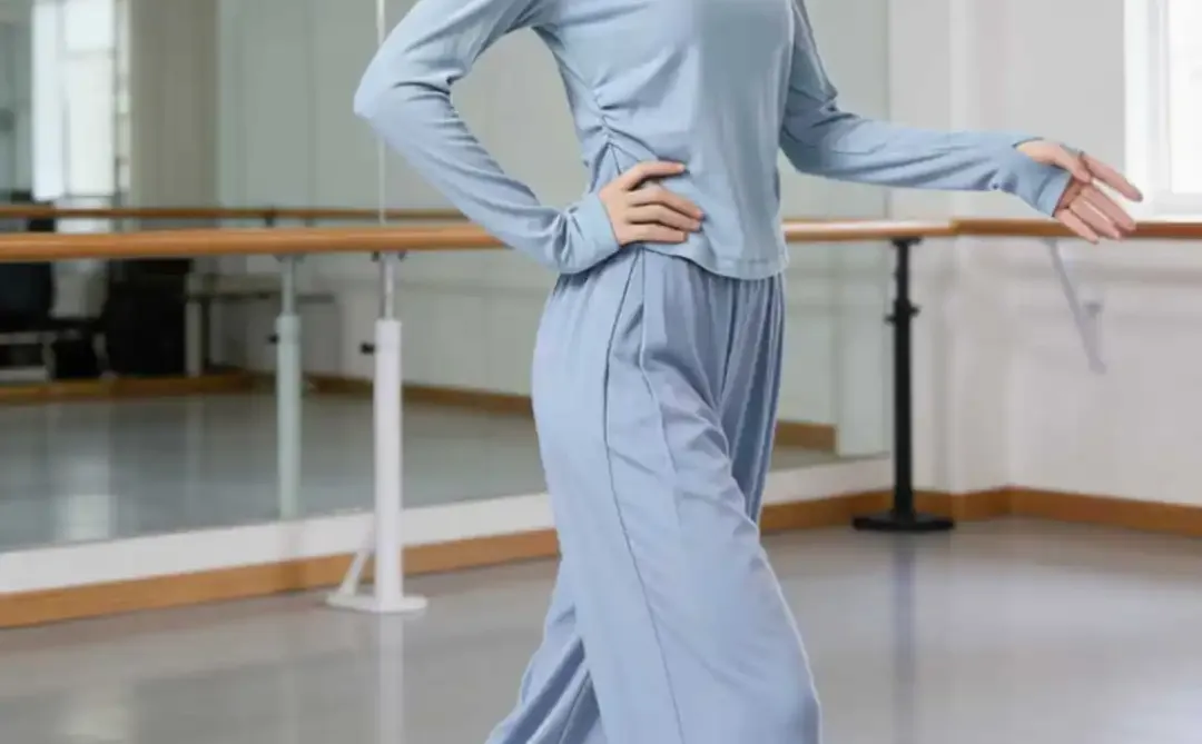 瑜伽服定制，舞蹈服定制，印logo