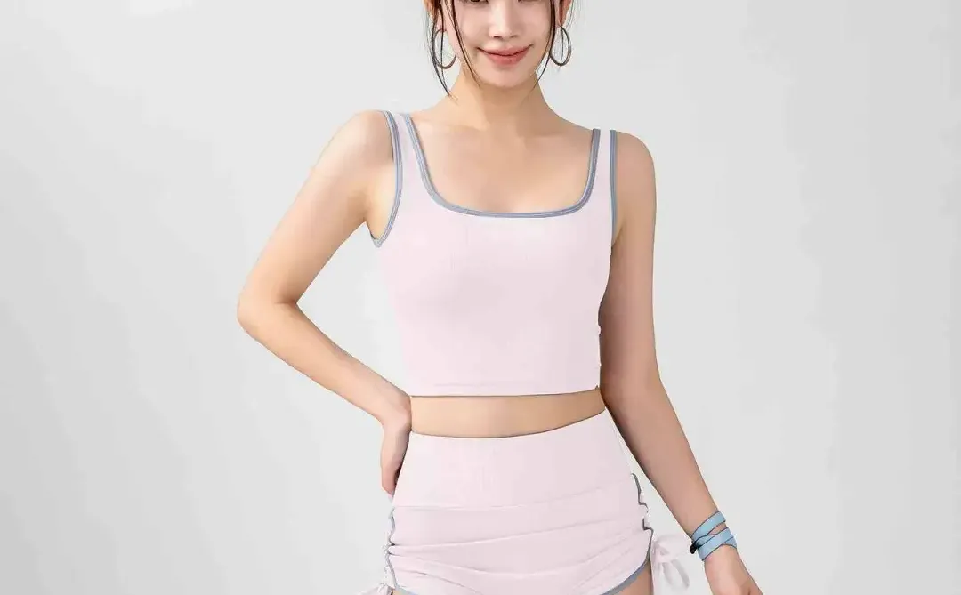 春日运动穿搭｜粉色背心绝绝子