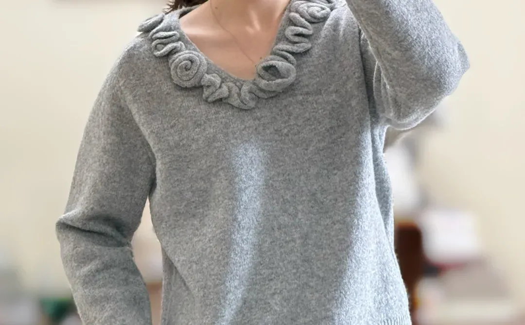 肉丝穿搭 | 温柔花花针织配肉丝美腿🌸