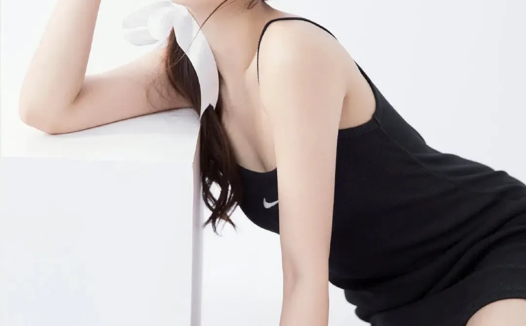 📱壁纸丨舞蹈写真！简单致纯