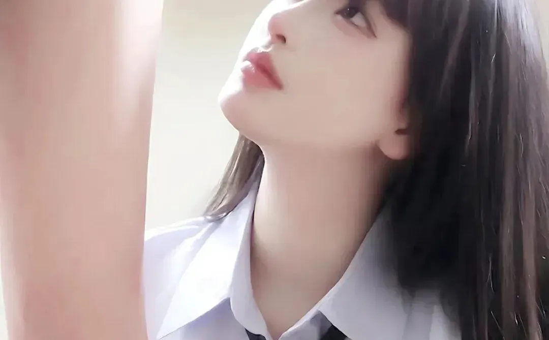 SHARE，18张JK美女高清壁纸合集