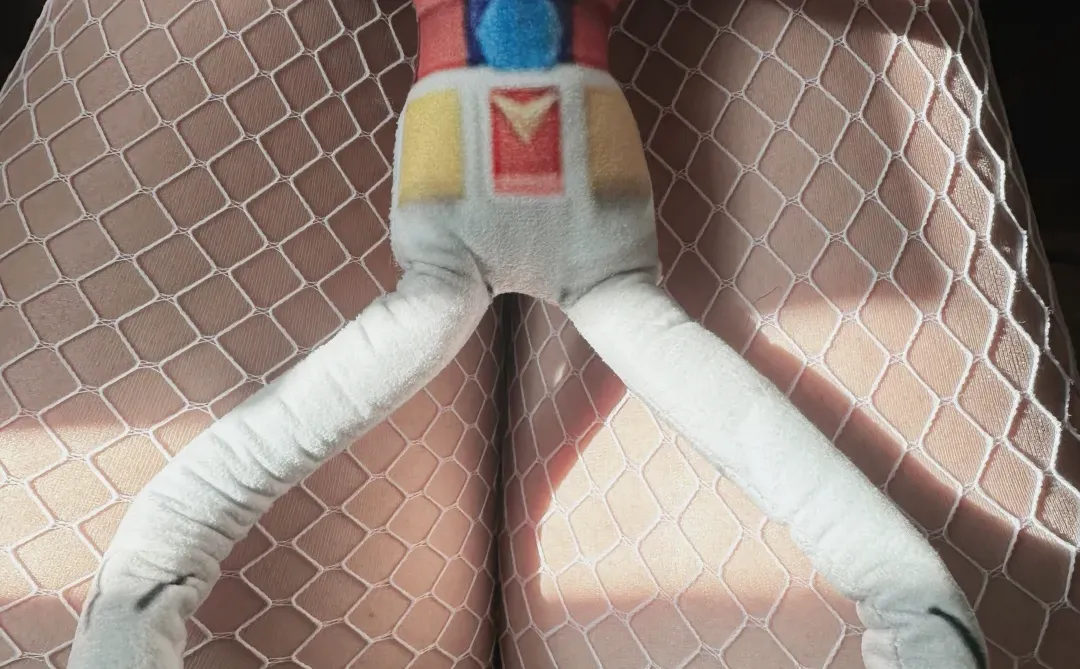 白色网纹袜到底搭啥