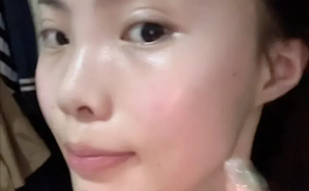 白丝袜也蛮好看～