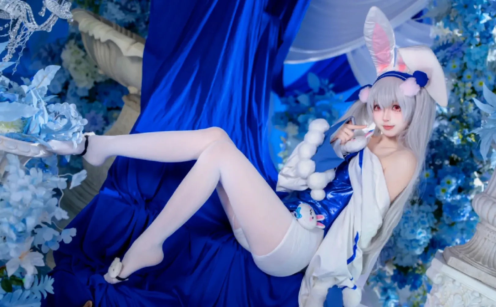 尤物级包裹式丰腴！白丝透肤の禁忌诱惑！