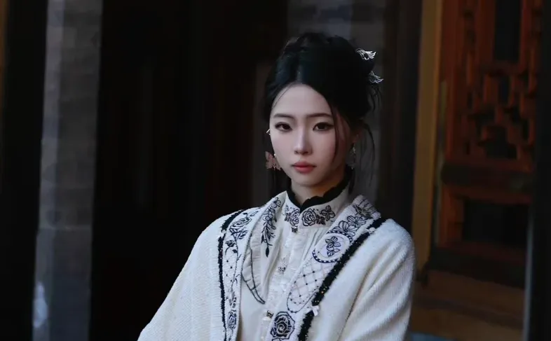 三亚素人模特约拍摄影师 性格外向好说话