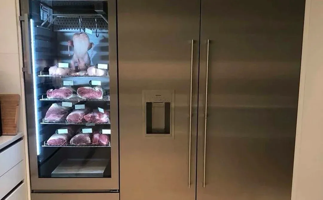 顶级饕客的私藏秘钥& DER AGER熟成柜