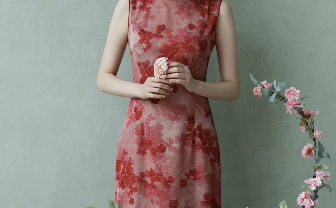 没想过旗袍写真能如此娇艳
