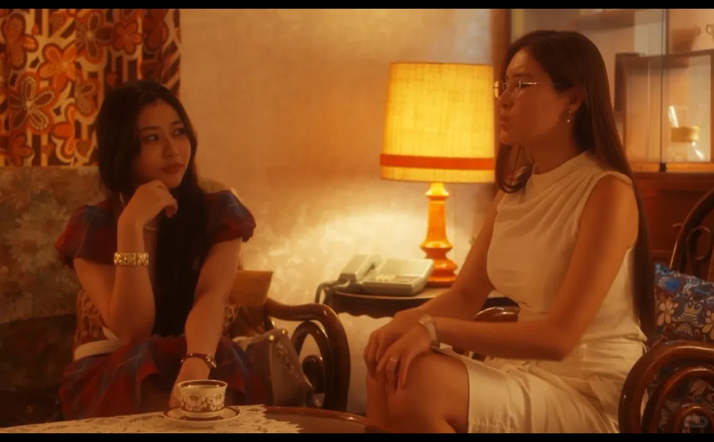 韵味十足的老师——白洁（艾xi）