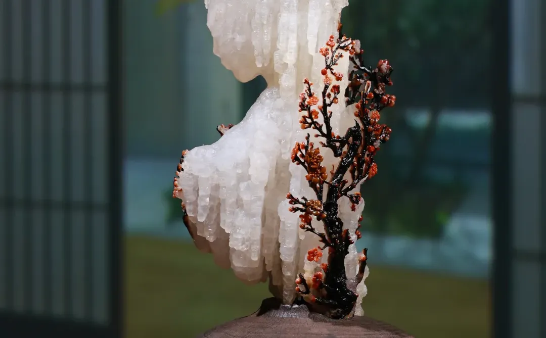 玛瑙雕刻艺术品（花季少女）