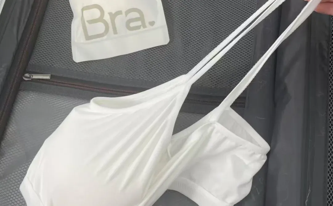 老天奶...居然有一次性的内衣，太爽了！！