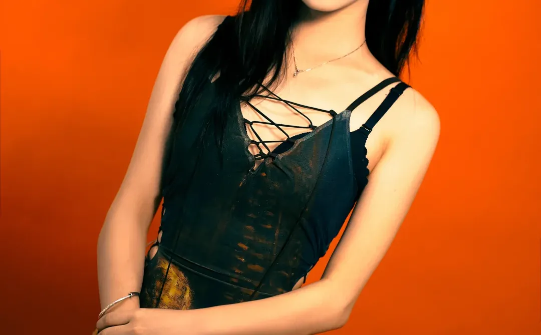 不媚男 不爱女 我就这么刻薄的活一辈子