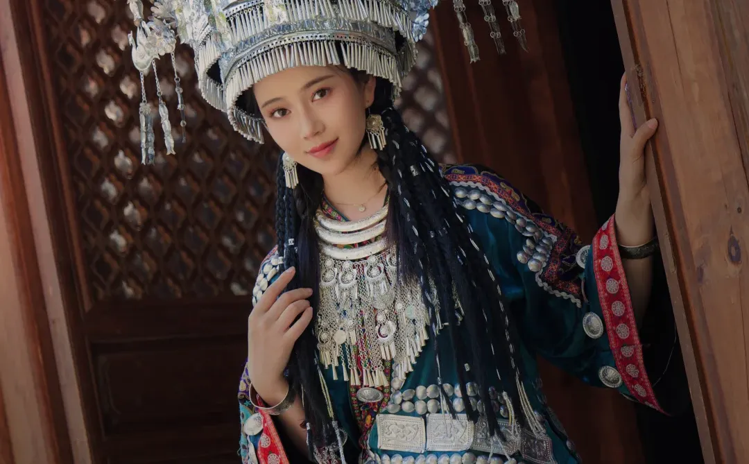 年年拍的苗疆少女风格可美了，懂的都懂