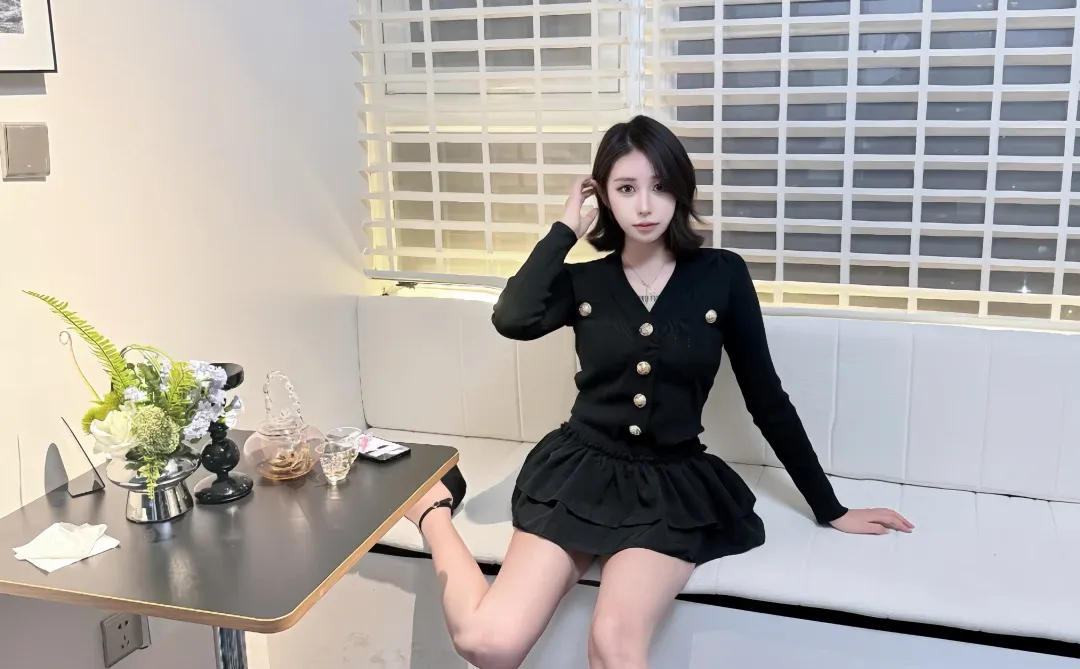 说什么又恨又爱 其实噩梦春梦全是我的脸吧