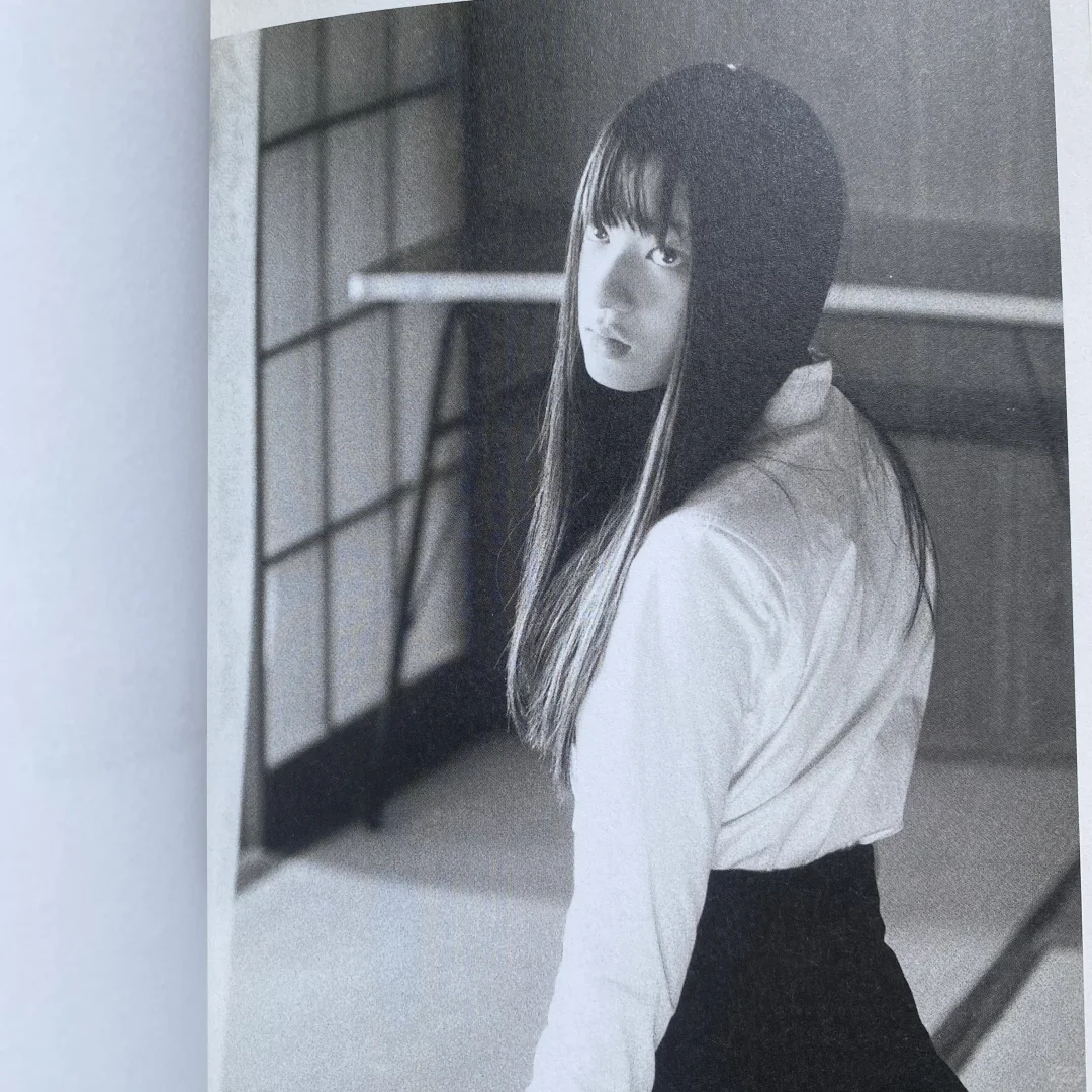 出栗山千明写真集《死国の千明》