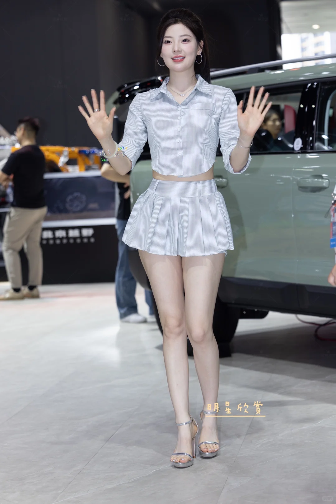 元气甜嘟嘟的春晓白到闪眼