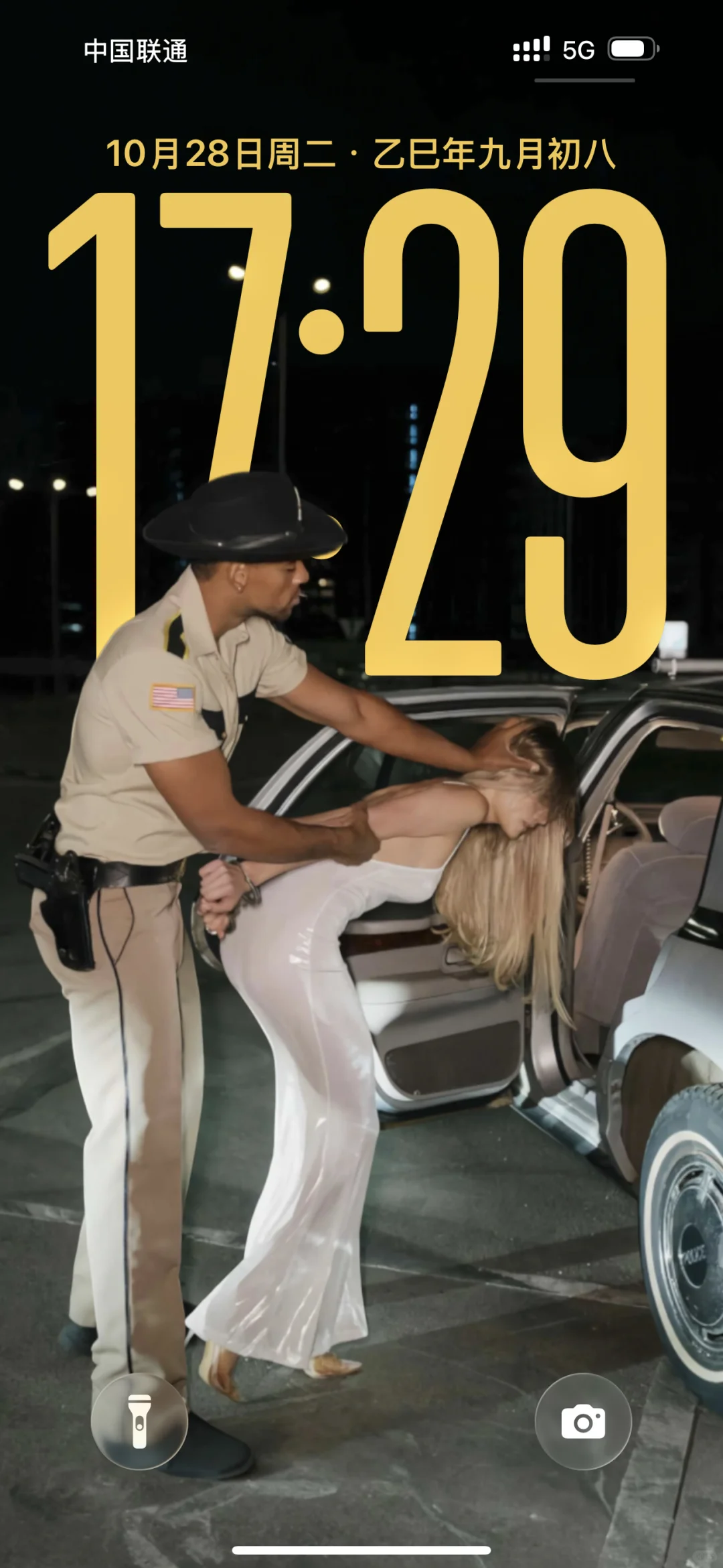 ios26跑车美女壁纸｜总有你喜欢的