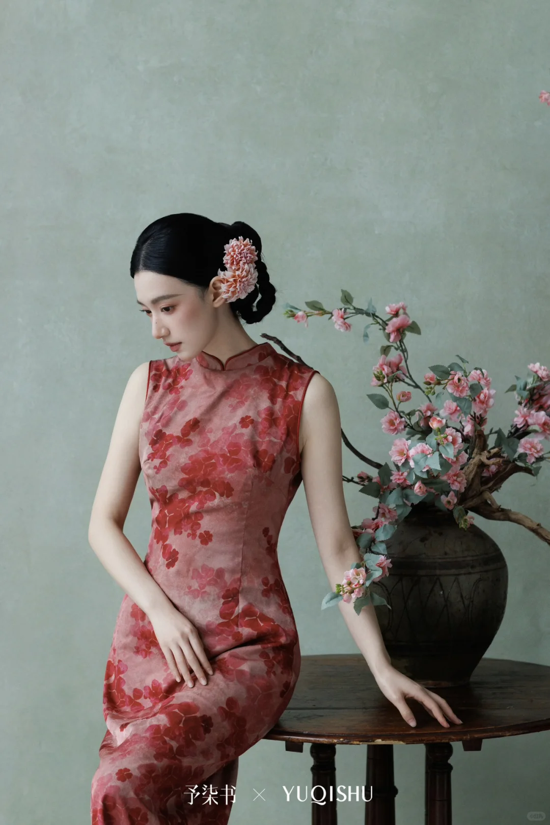 没想过旗袍写真能如此娇艳