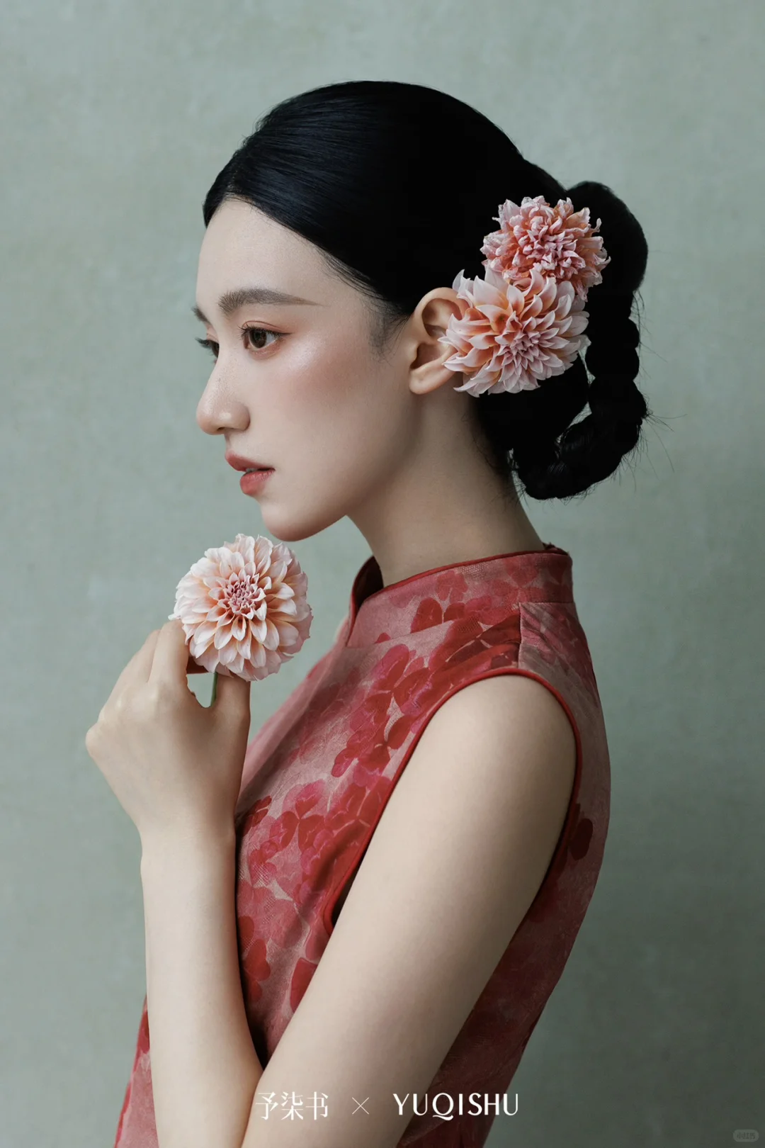 没想过旗袍写真能如此娇艳