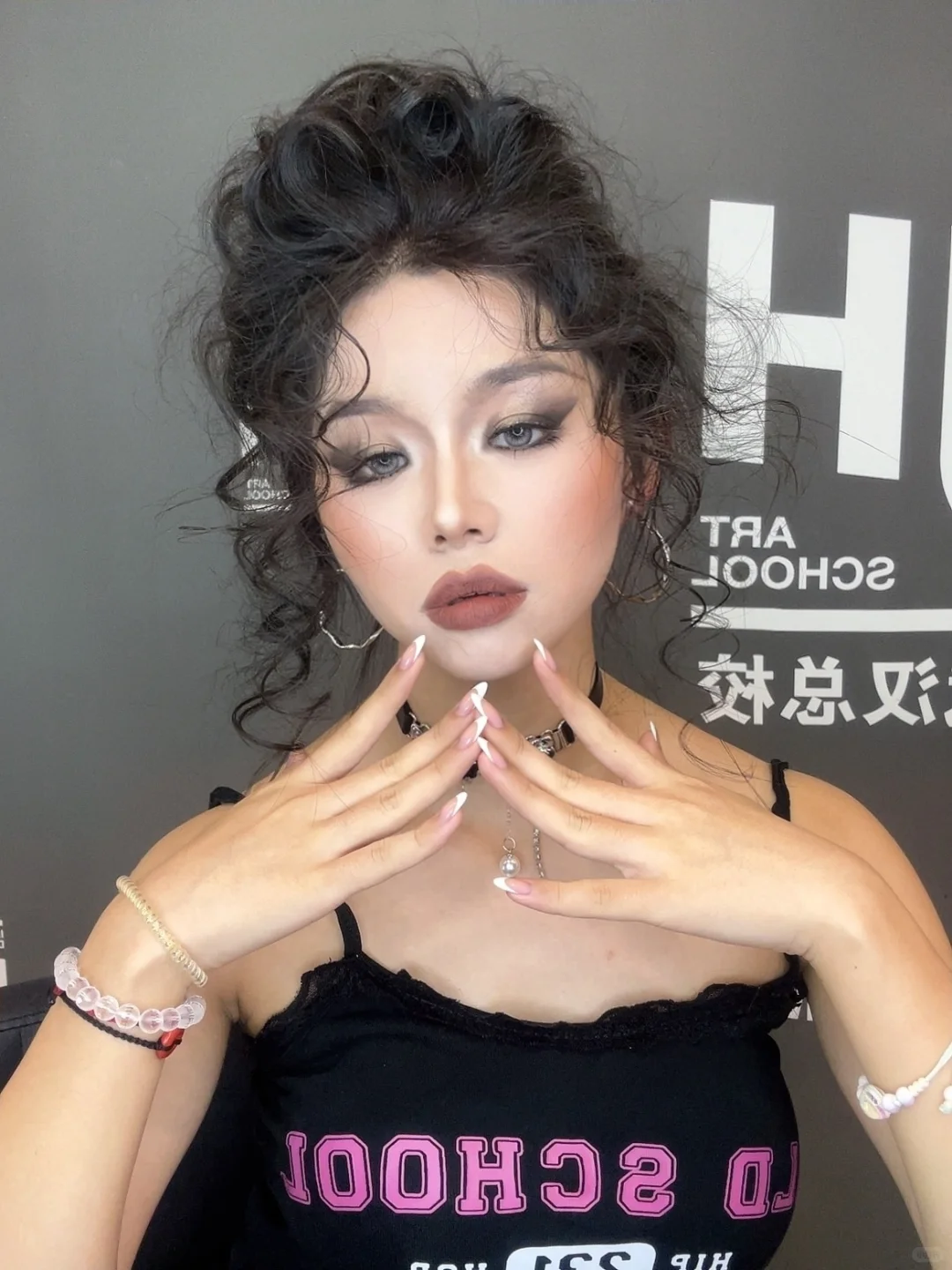 轻欧辣妹妆｜野到骨子里的氛围感