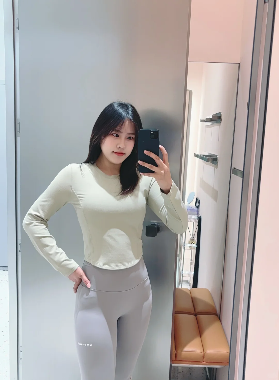 穿瑜伽服上班的403day ！