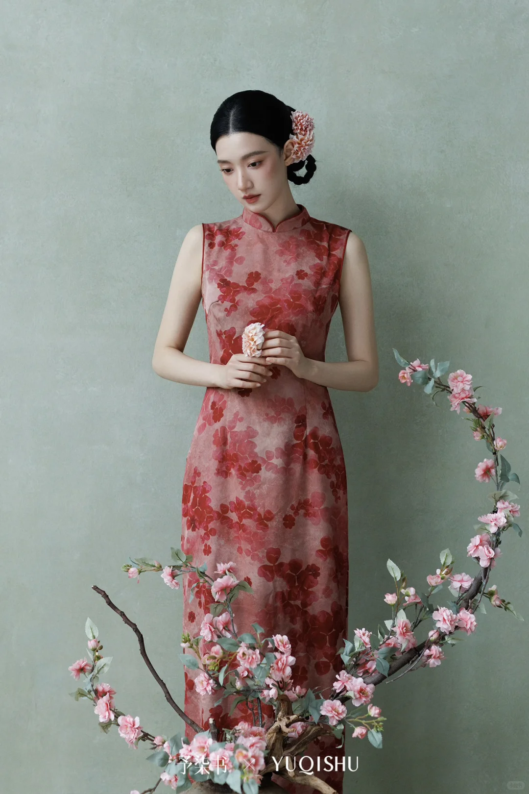 没想过旗袍写真能如此娇艳