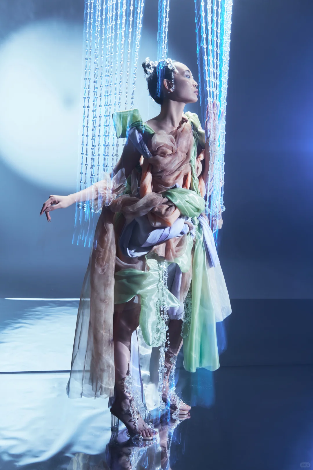 留学服装作品集！蓝光氛围感直接戳院校审美