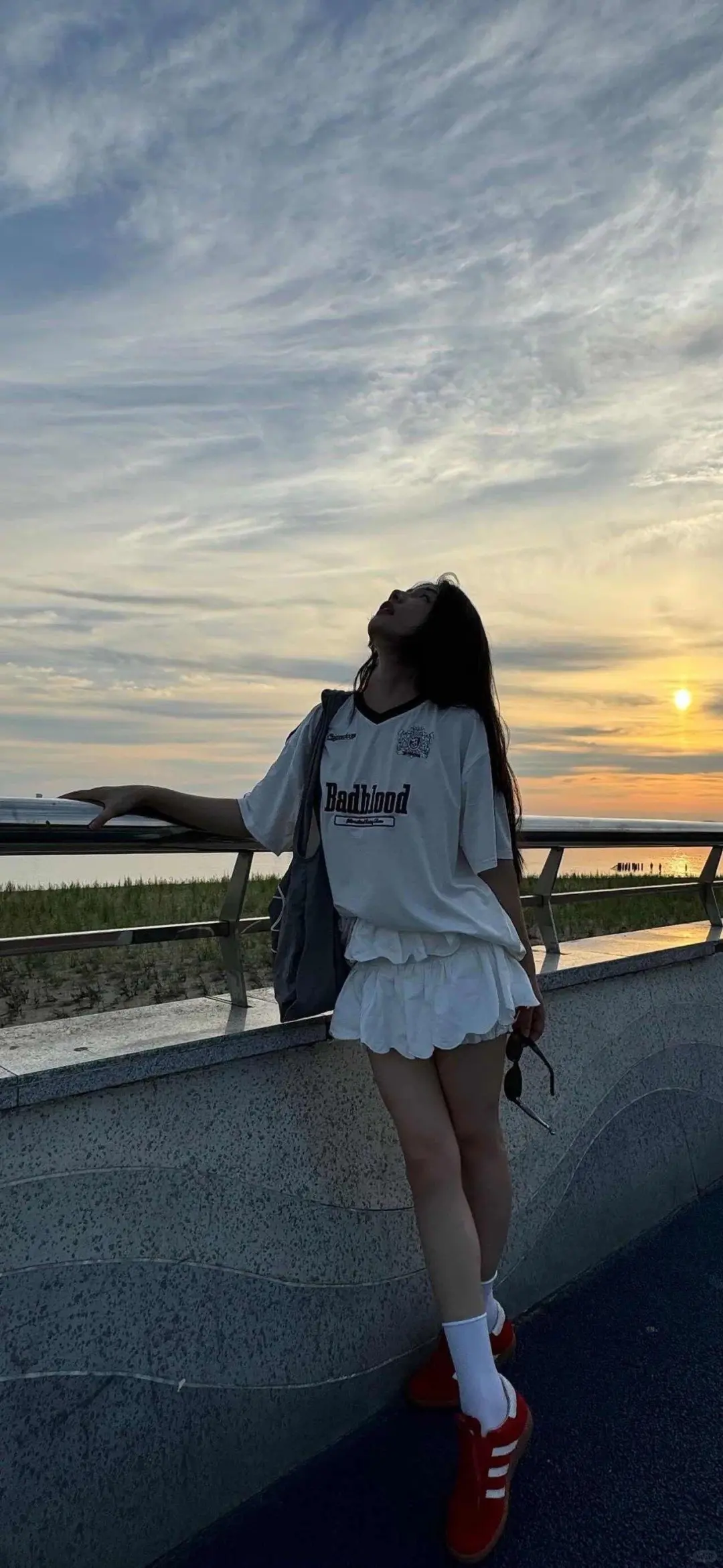 暗调光影里的绝色暴击✨4K美女壁纸直接封神