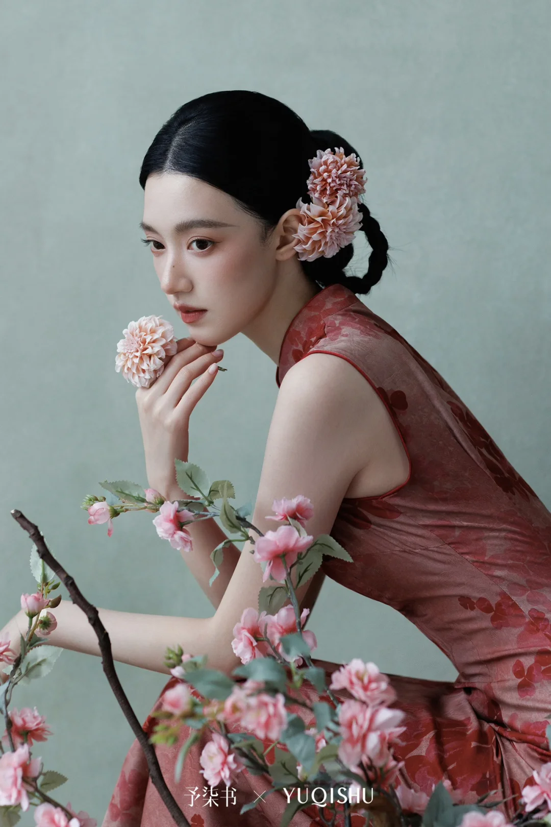 没想过旗袍写真能如此娇艳