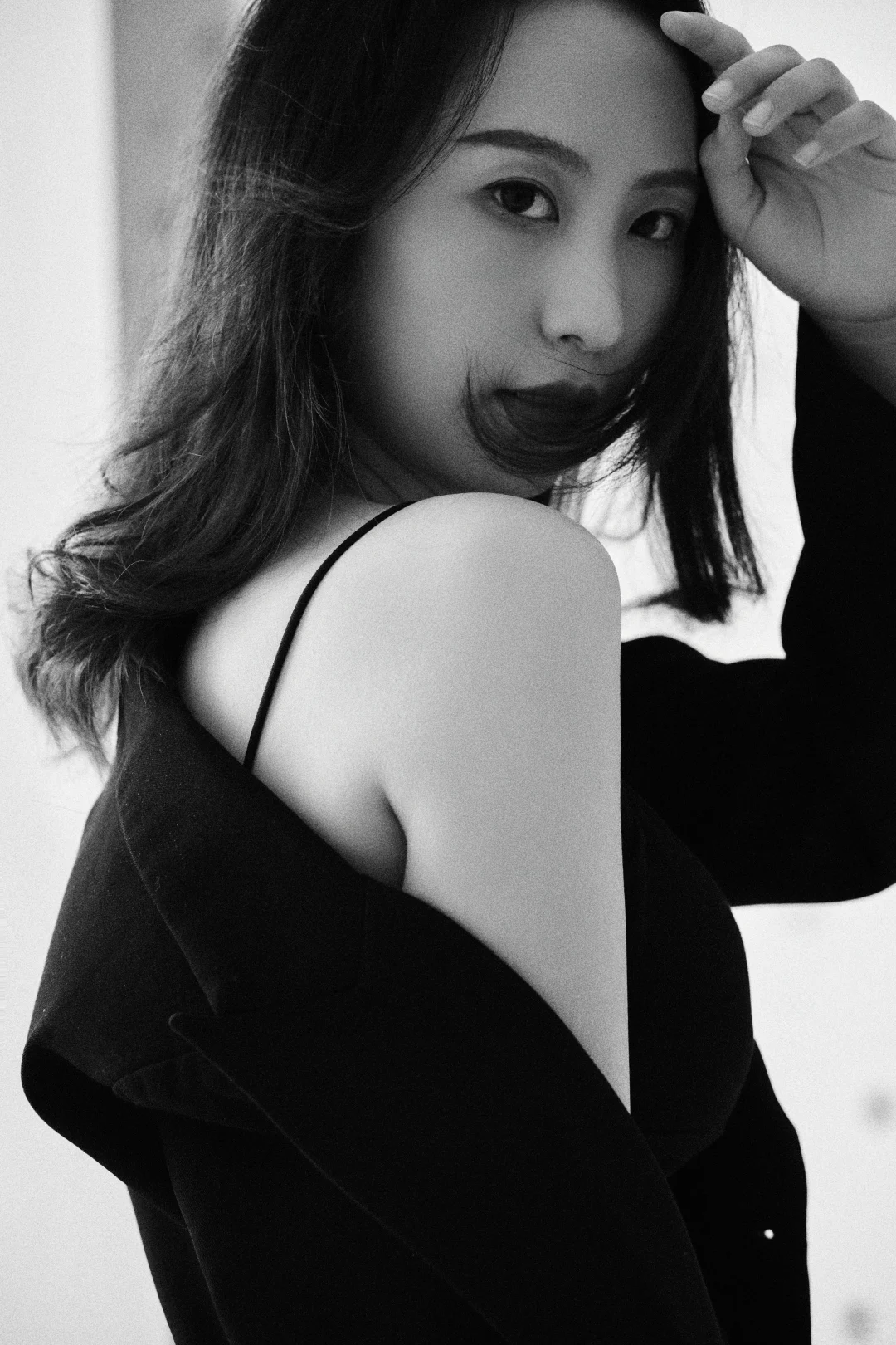 纯黑白质感肖像摄影