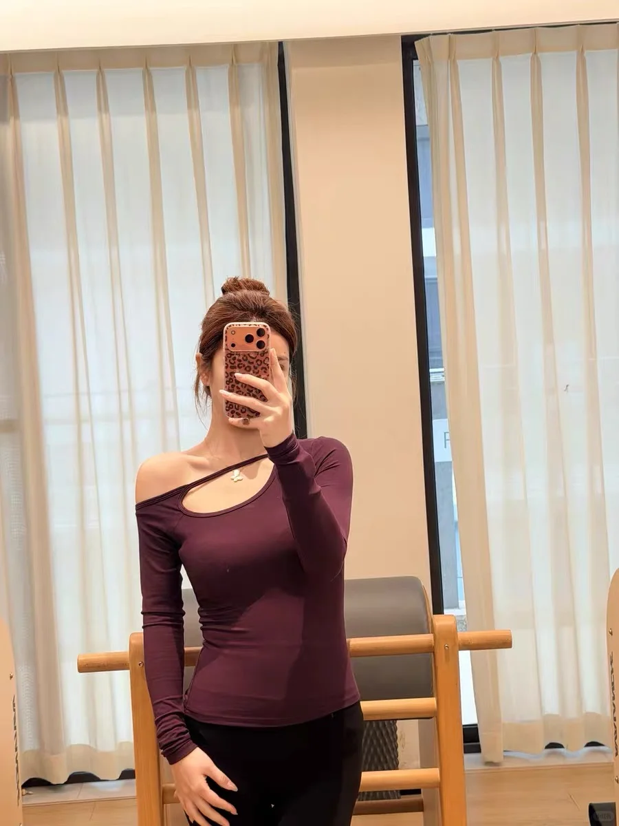 被追问800次的上衣！裸感紧身运动也精致！