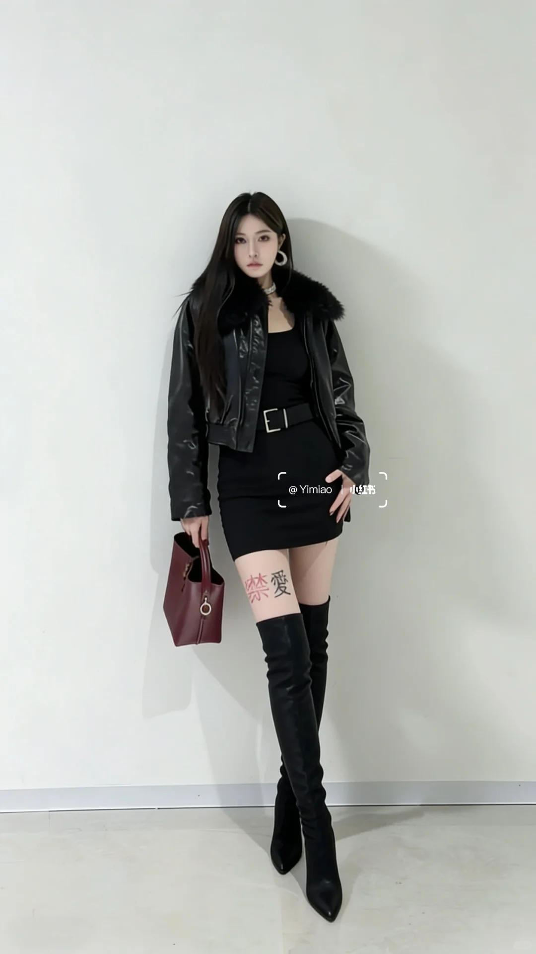 辣妹一身黑 走哪都Ok