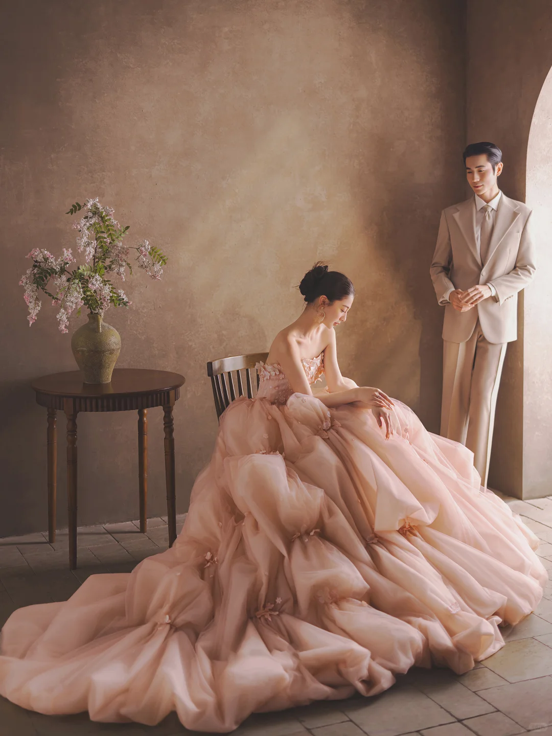 姐妹们！粉色婚纱照真的绝美！原地封神💥