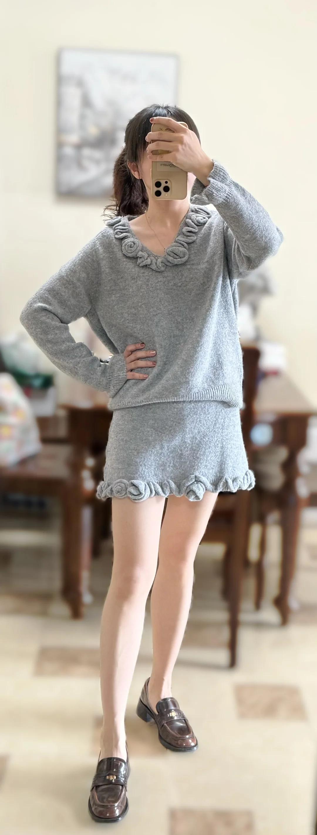 肉丝穿搭 | 温柔花花针织配肉丝美腿🌸