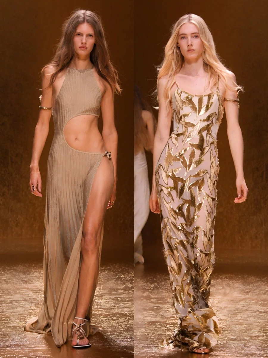 Roberto Cavalli 鎏金野玫瑰顶奢性感天花板