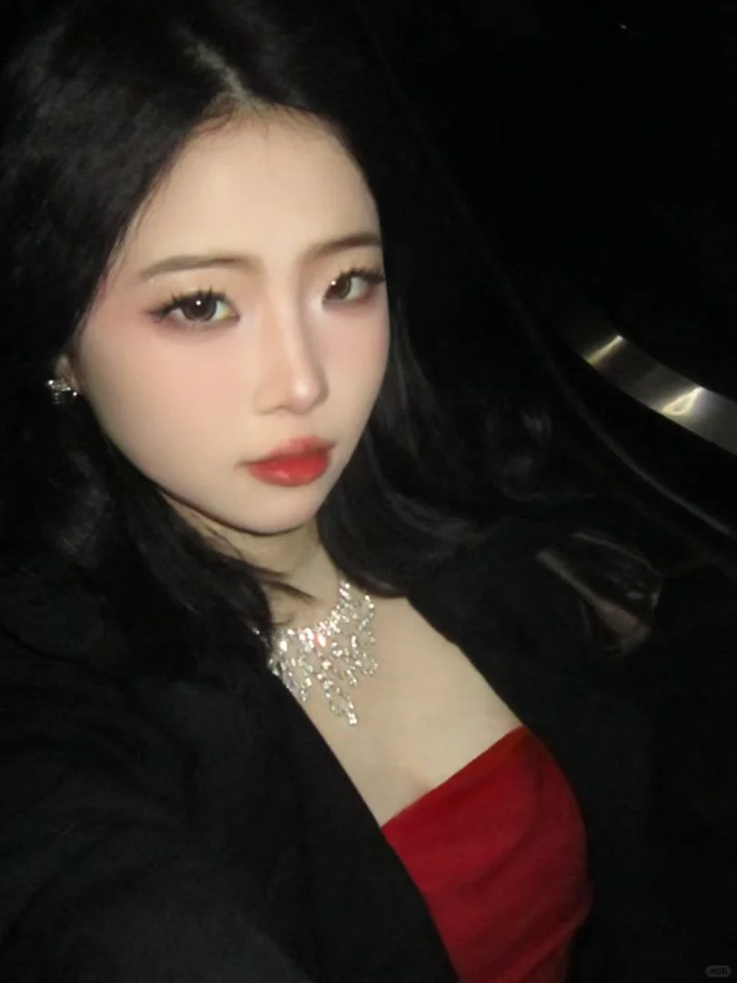 三亚素人模特约拍摄影师 性格外向好说话