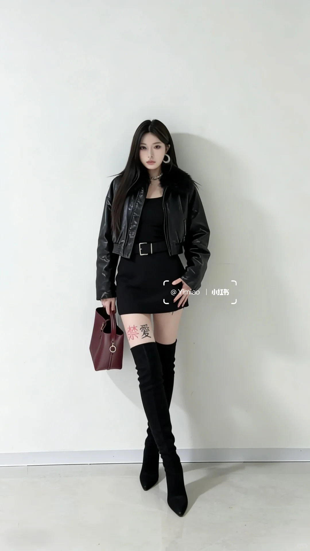 辣妹一身黑 走哪都Ok