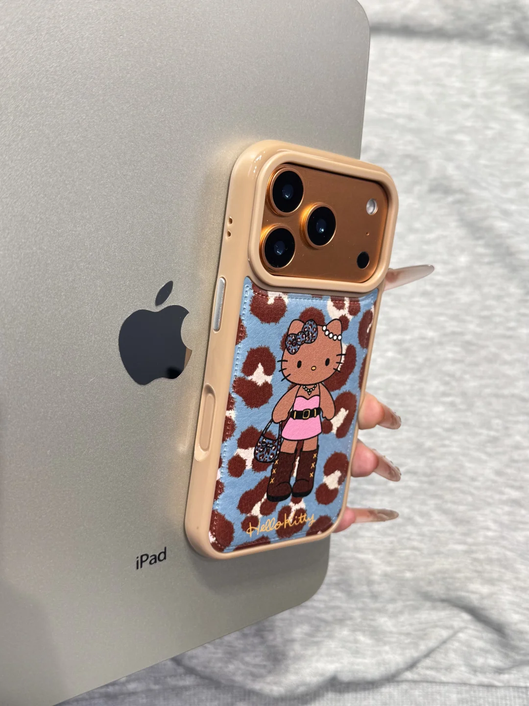 皮纹的辣妹豹纹kitty