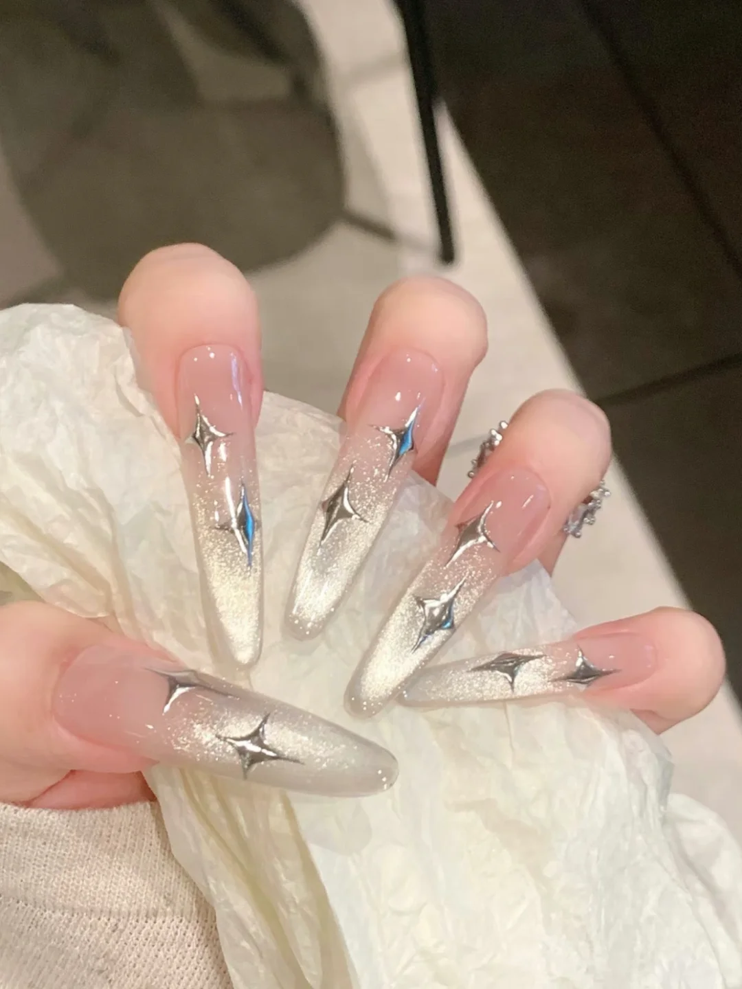 穿戴甲｜好温柔的纯欲风美甲💅