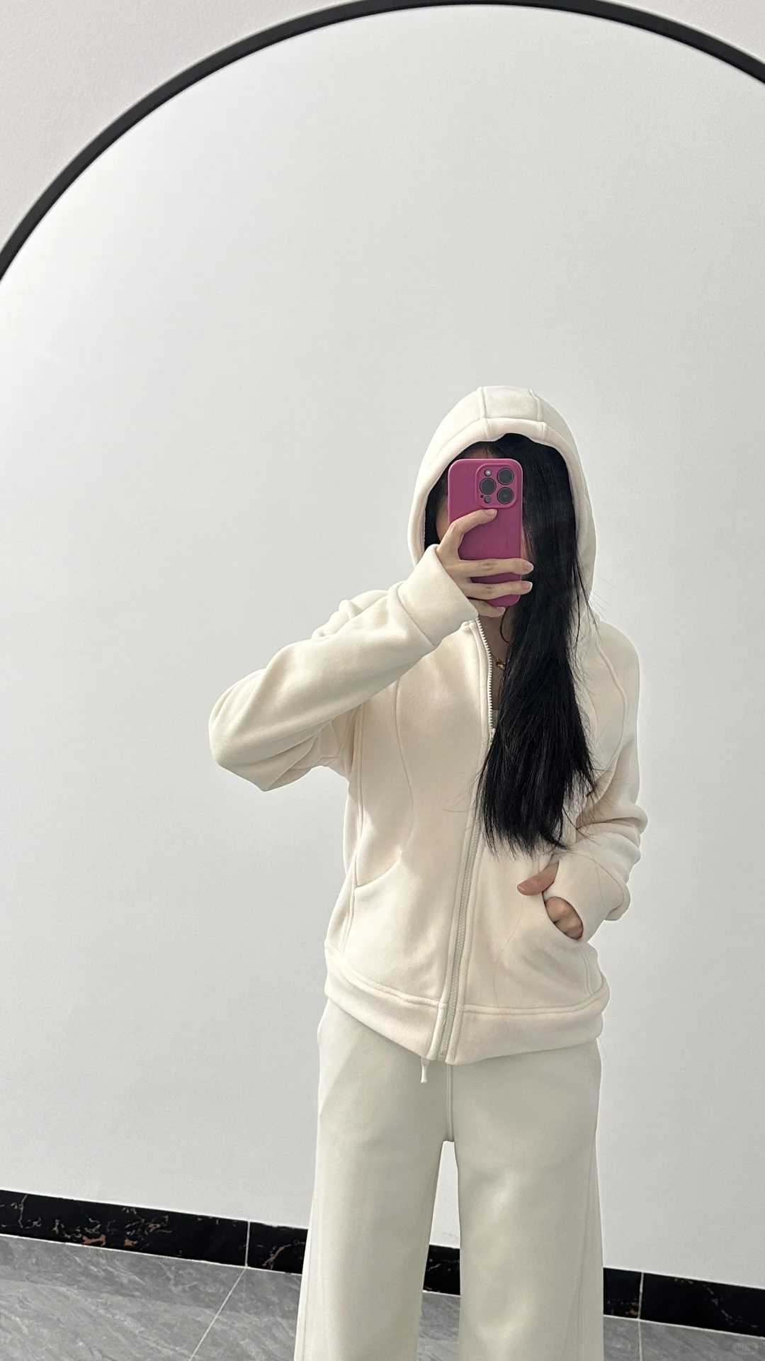 瑜伽服外穿居然这么绝！奶白软fufu 🤍