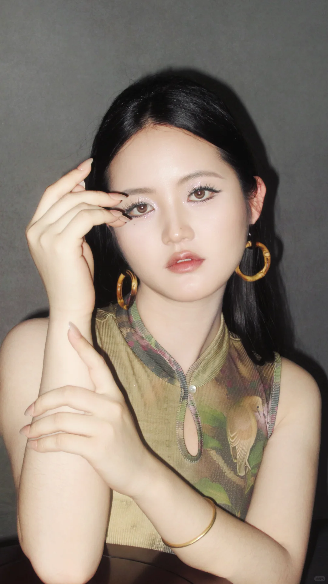 蹲蹲优秀的妆娘摄影老师合作出作品（模卡附